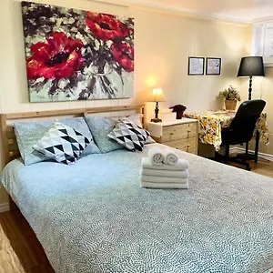 Perfect Home-private Washrooms,free Parking,high Speed Net Quarto em Acomodações Particulares Toronto